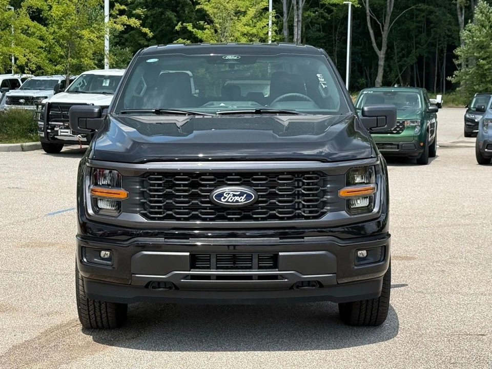 2025 Ford F-150 14th Gen - Image 10 of 12