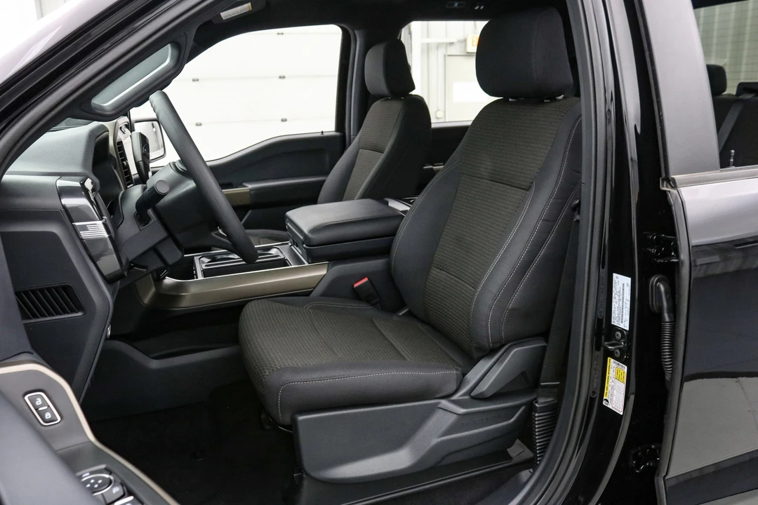2025 Ford F-150 14th Gen - Image 13 of 21