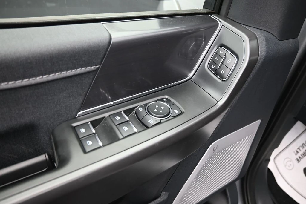 2025 Ford F-150 14th Gen - Image 12 of 31