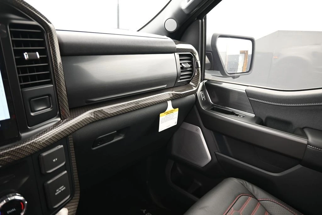 2025 Ford F-150 14th Gen - Image 25 of 31