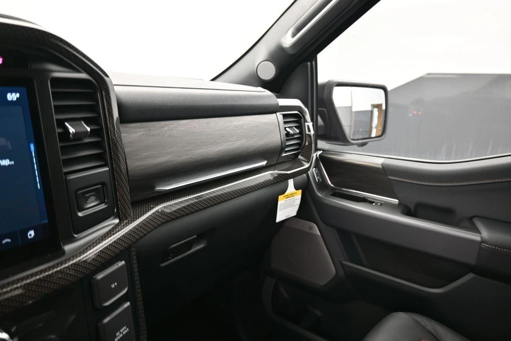 2025 Ford F-150 14th Gen - Image 18 of 31