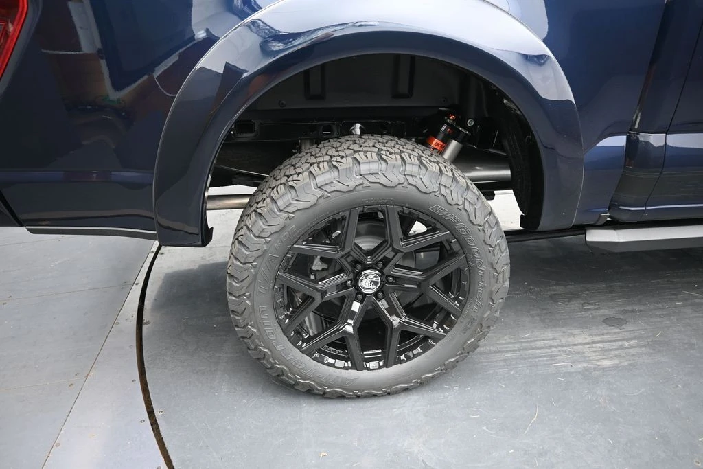 2025 Ford F-Series - Image 9 of 31