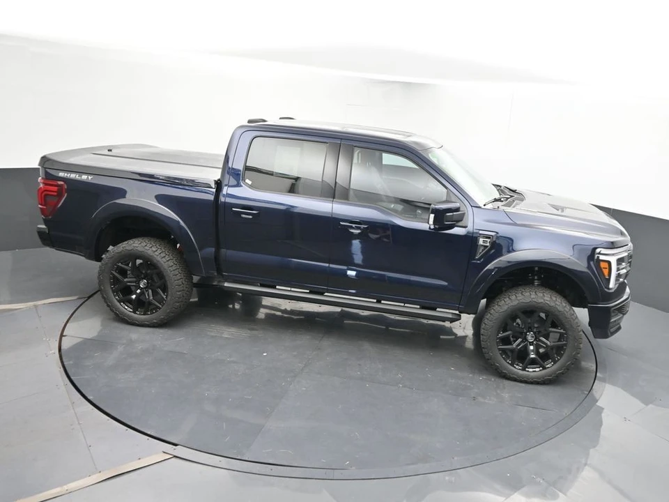 2025 Ford F-Series - Image 29 of 31