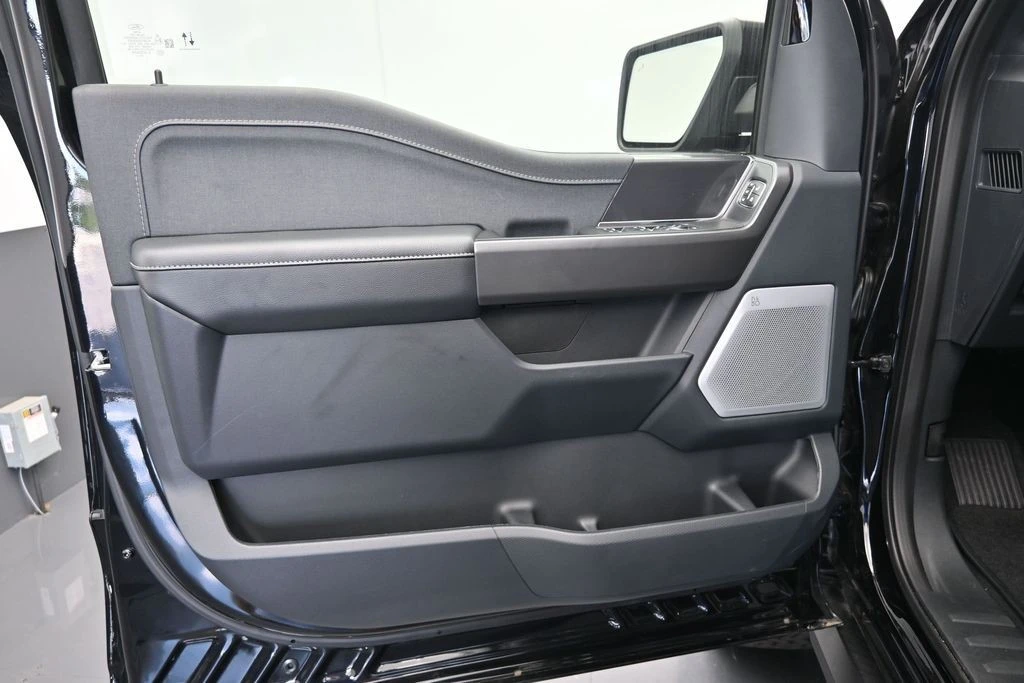 2025 Ford F-150 14th Gen - Image 14 of 31