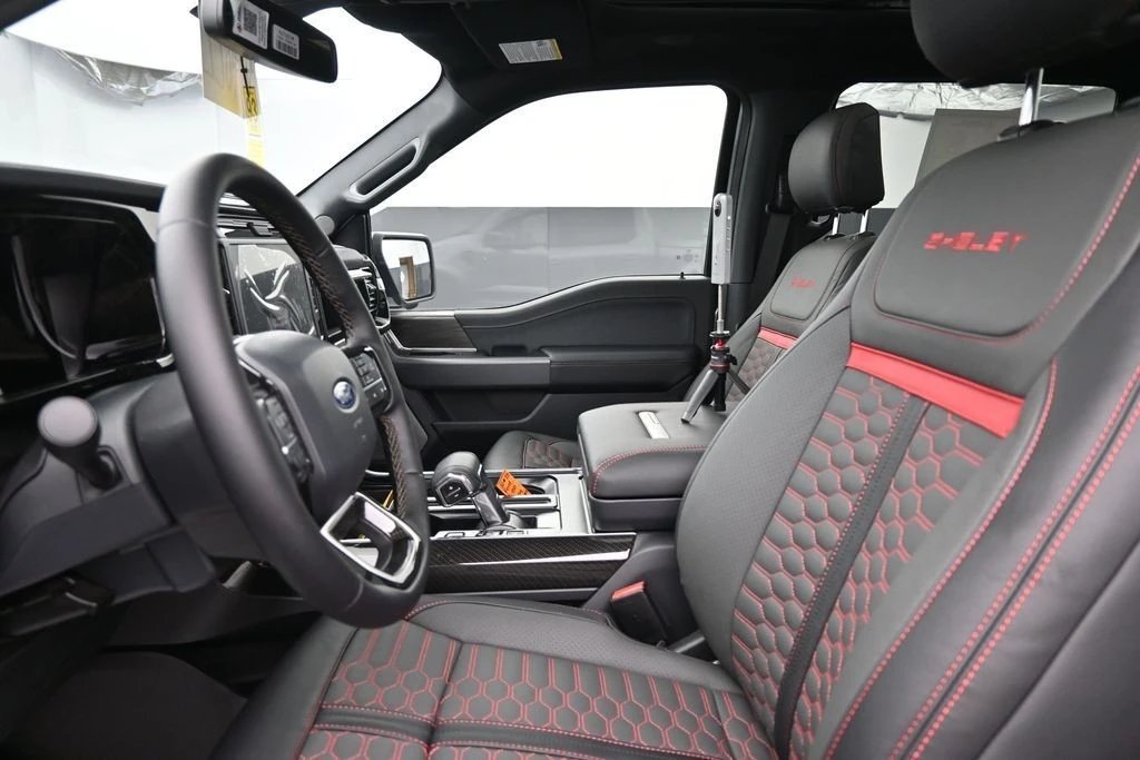 2025 Ford F-Series - Image 15 of 31
