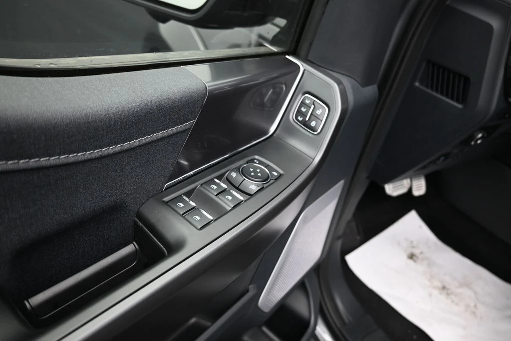 2025 Ford F-150 14th Gen - Image 23 of 31