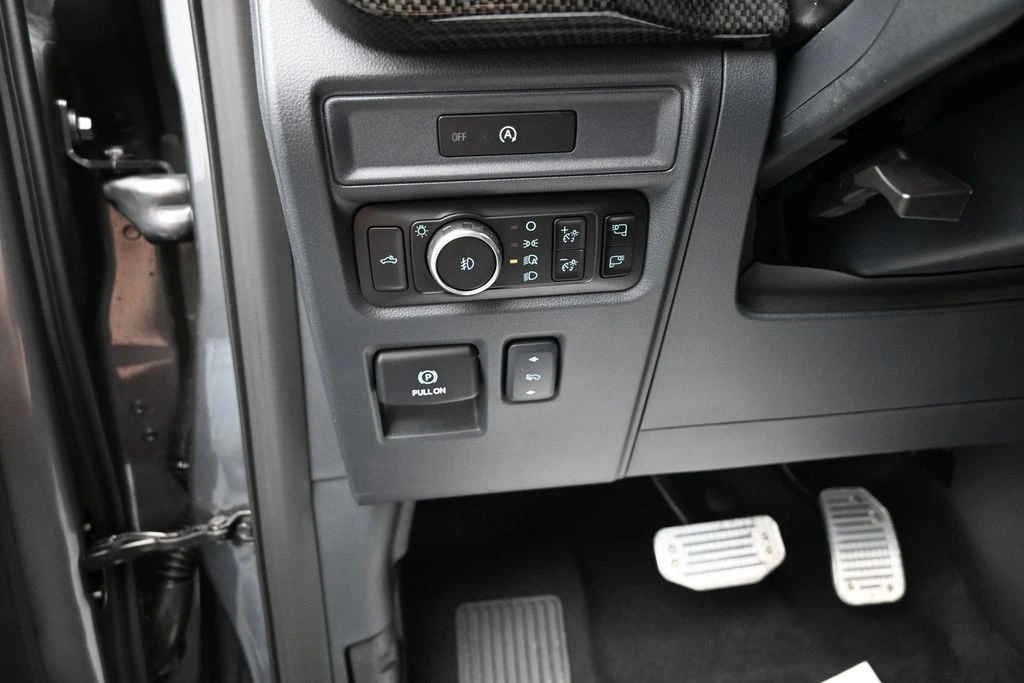 2025 Ford F-150 14th Gen - Image 27 of 31