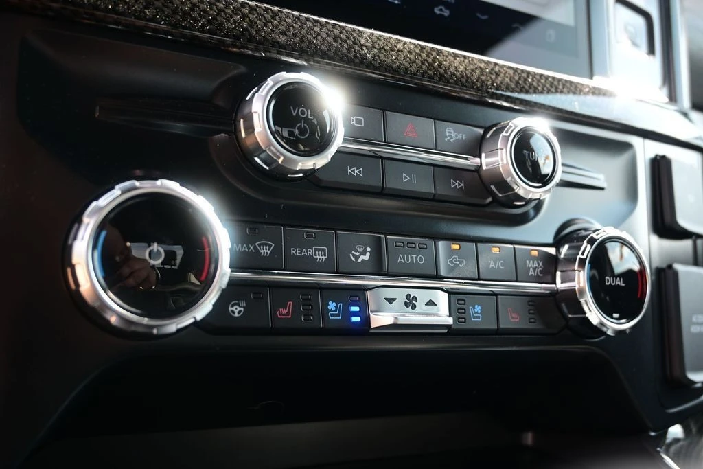 2025 Ford F-150 14th Gen - Image 26 of 31