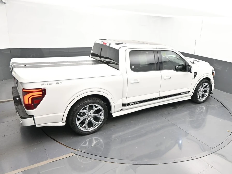 2025 Ford F-150 14th Gen - Image 24 of 31