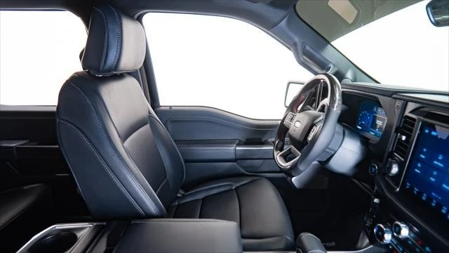 2025 Ford F-150 14th Gen - Image 27 of 29