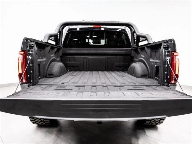 2025 Ford F-150 14th Gen - Image 24 of 31