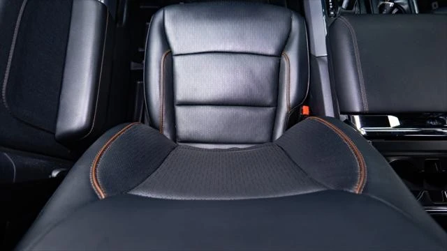 2025 Ford - Image 17 of 27