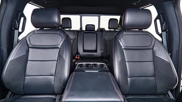 2025 Ford F-150 Raptor 14th Gen - Image 6 of 31