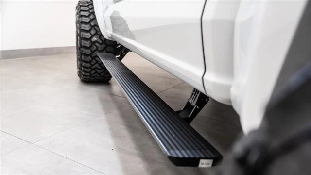 2025 Ford F-150 Raptor 14th Gen - Image 13 of 31