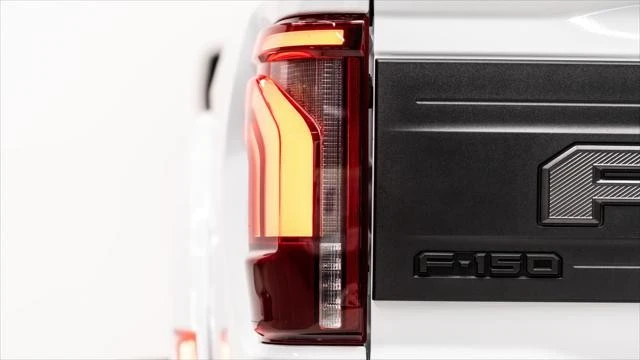 2025 Ford F-150 Raptor 14th Gen - Image 12 of 31