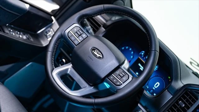2025 Ford F-150 14th Gen - Image 22 of 31