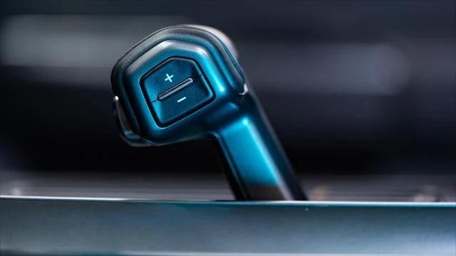 2025 Ford F-150 14th Gen - Image 17 of 31