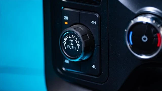 2025 Ford F-150 14th Gen - Image 20 of 31