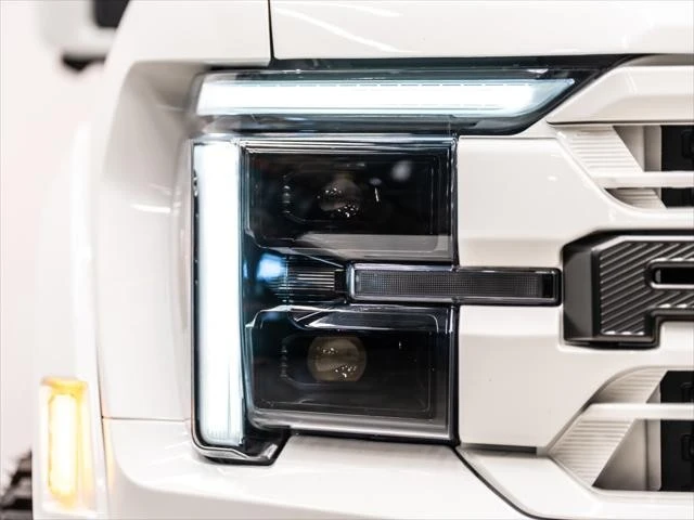 2025 Ford F-150 14th Gen - Image 19 of 31
