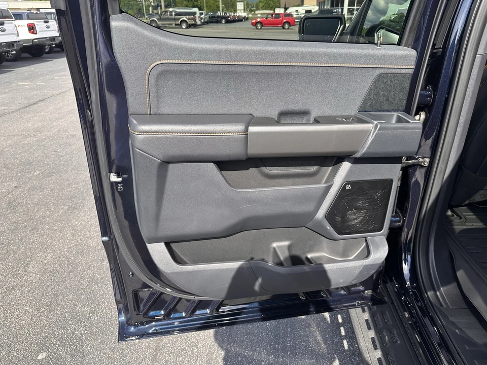 2025 Ford F-150 14th Gen - Image 13 of 31