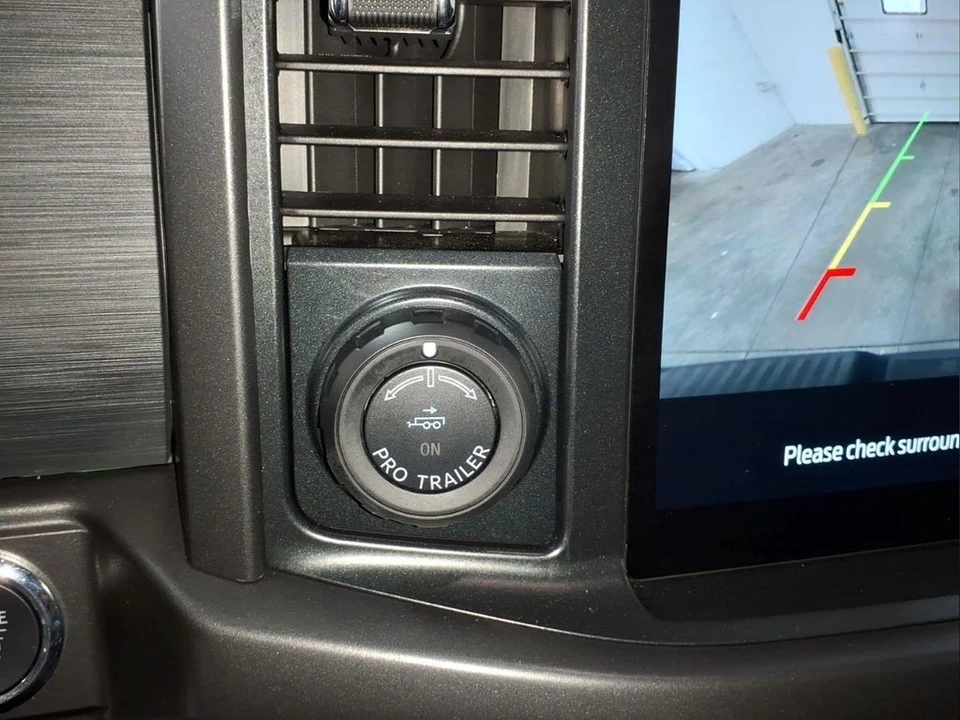 2025 Ford F-150 14th Gen - Image 11 of 29