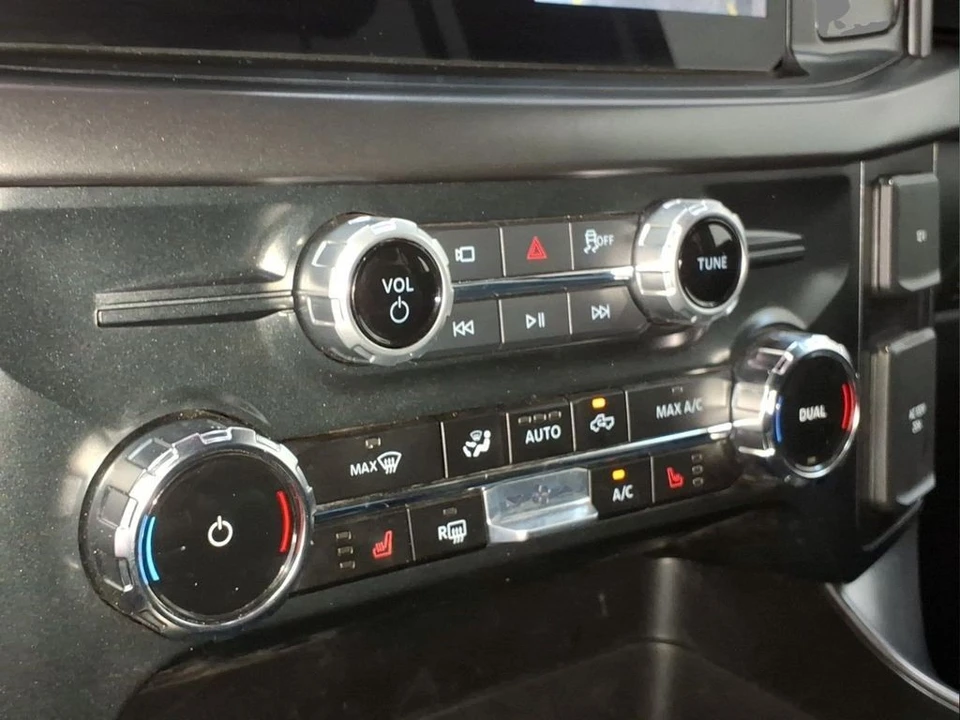 2025 Ford F-150 14th Gen - Image 12 of 29