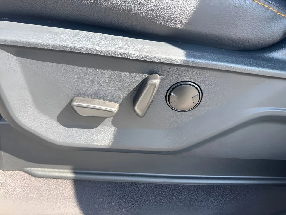 2025 Ford F-150 14th Gen - Image 10 of 31