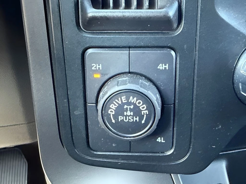 2025 Ford F-150 14th Gen - Image 20 of 31
