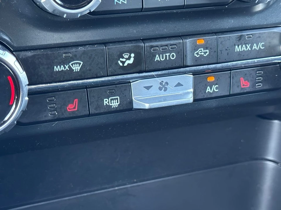 2025 Ford F-150 14th Gen - Image 28 of 31
