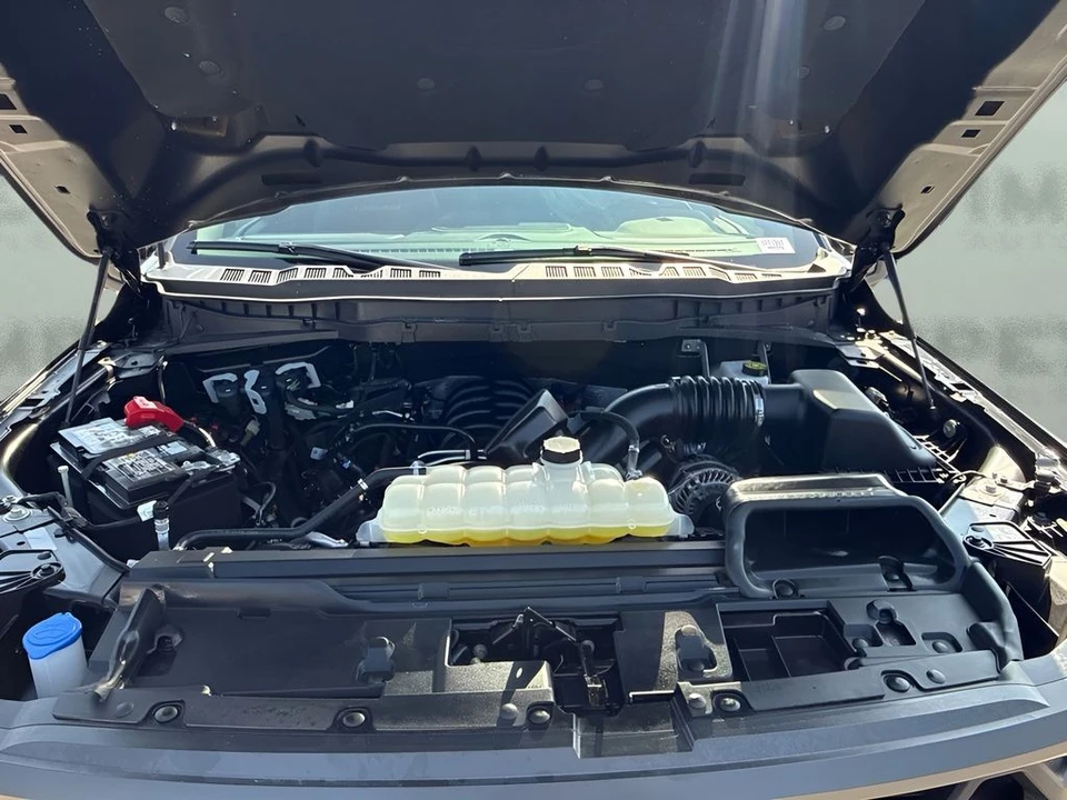 2025 Ford F-150 14th Gen - Image 26 of 31