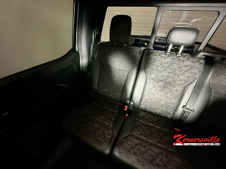 2025 Ford F-150 14th Gen - Image 12 of 24
