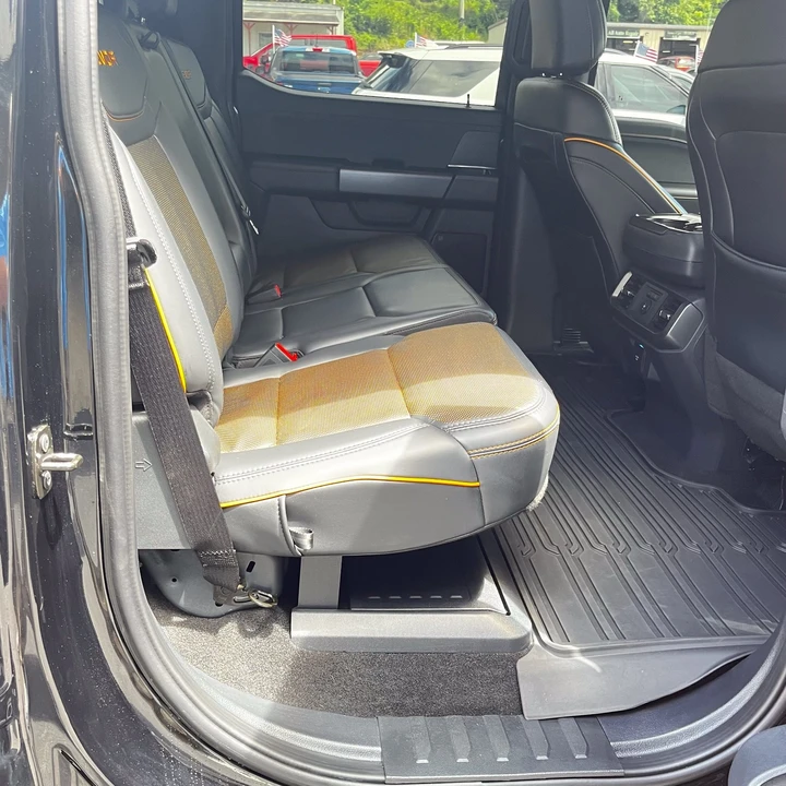 2025 Ford F-150 14th Gen - Image 17 of 31