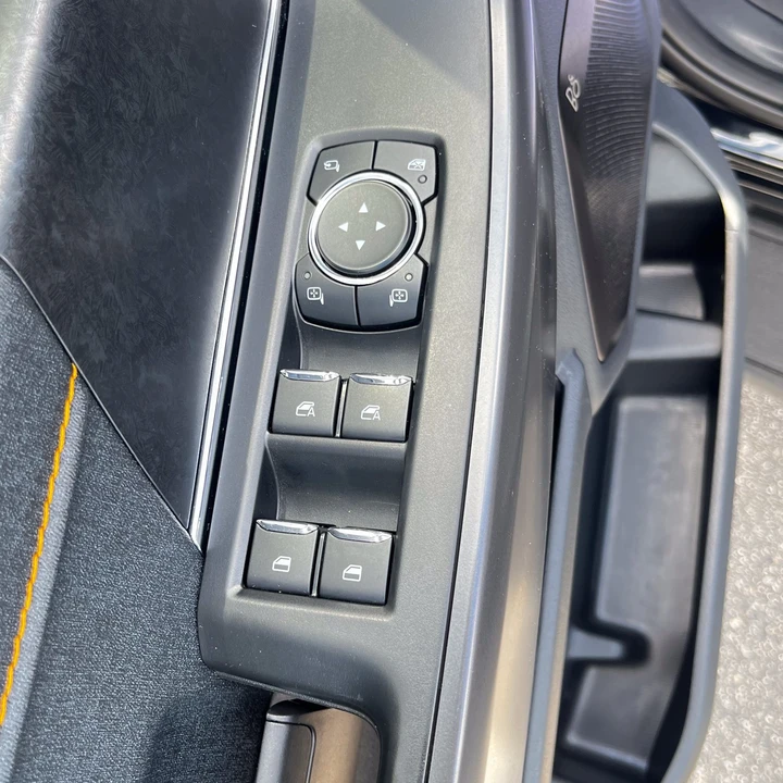 2025 Ford F-150 14th Gen - Image 18 of 31