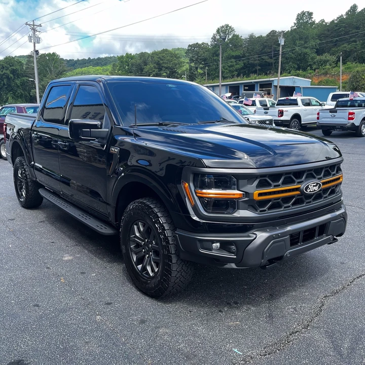2025 Ford F-150 14th Gen - Image 4 of 31