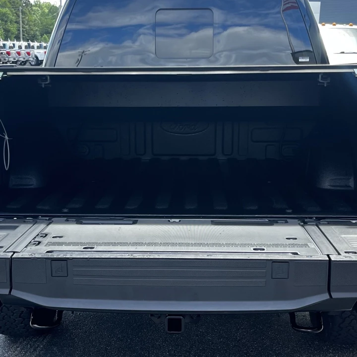 2025 Ford F-150 14th Gen - Image 9 of 31