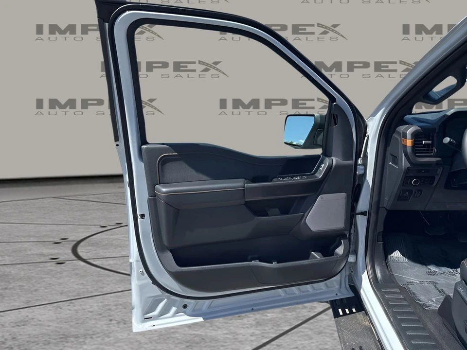 2025 Ford F-150 14th Gen - Image 27 of 31