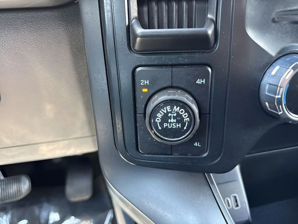 2025 Ford F-150 14th Gen - Image 23 of 31