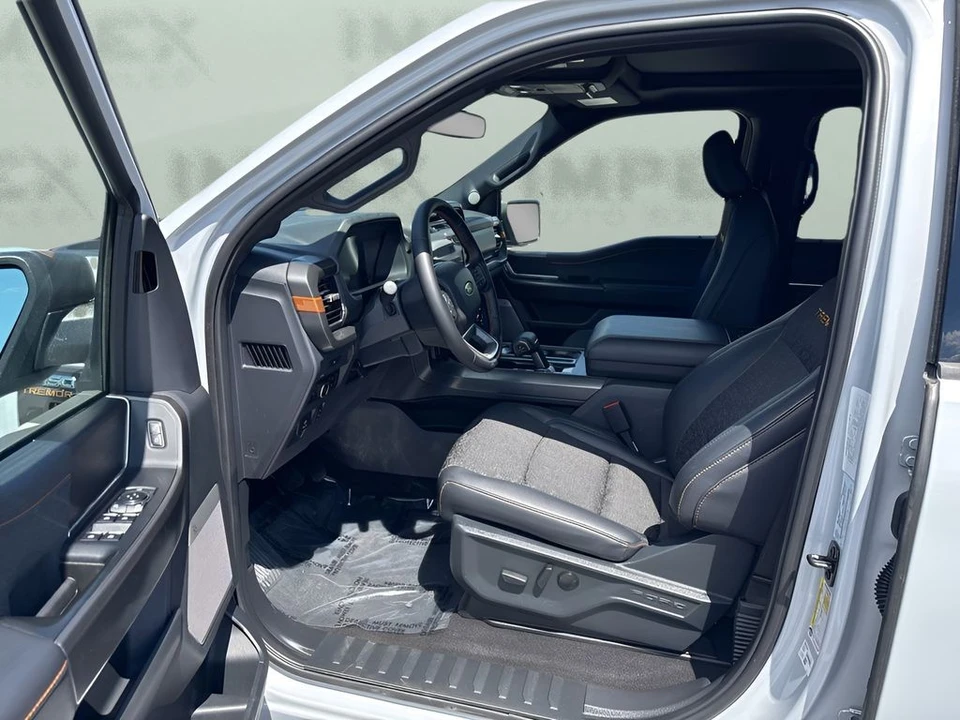 2025 Ford F-150 14th Gen - Image 9 of 31