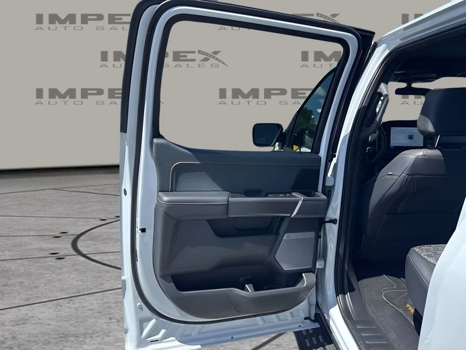 2025 Ford F-150 14th Gen - Image 28 of 31
