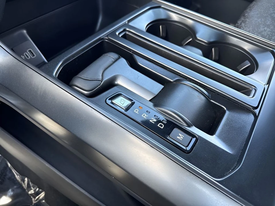 2025 Ford F-150 14th Gen - Image 19 of 31