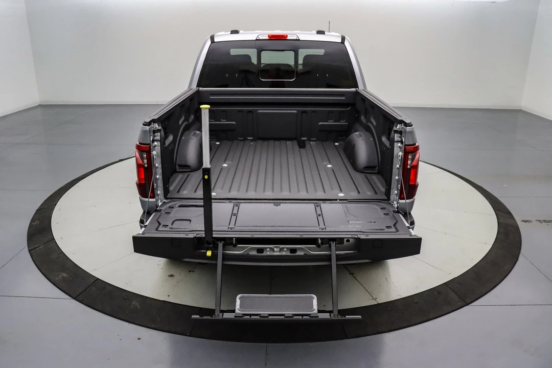 2025 Ford F-150 14th Gen - Image 8 of 21