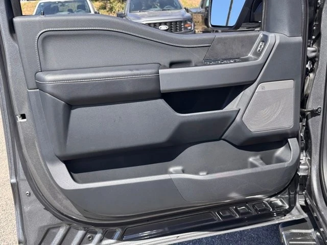 2025 Ford F-150 14th Gen - Image 15 of 30
