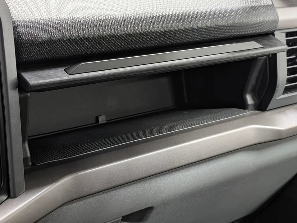 2025 Ford F-150 14th Gen - Image 10 of 31
