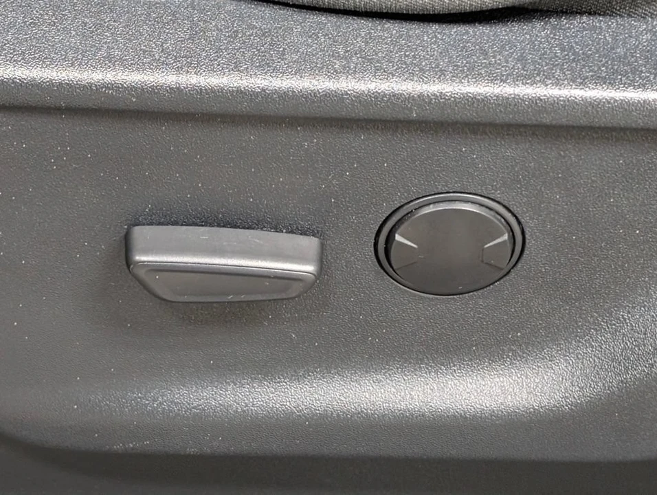 2025 Ford F-150 14th Gen - Image 14 of 31