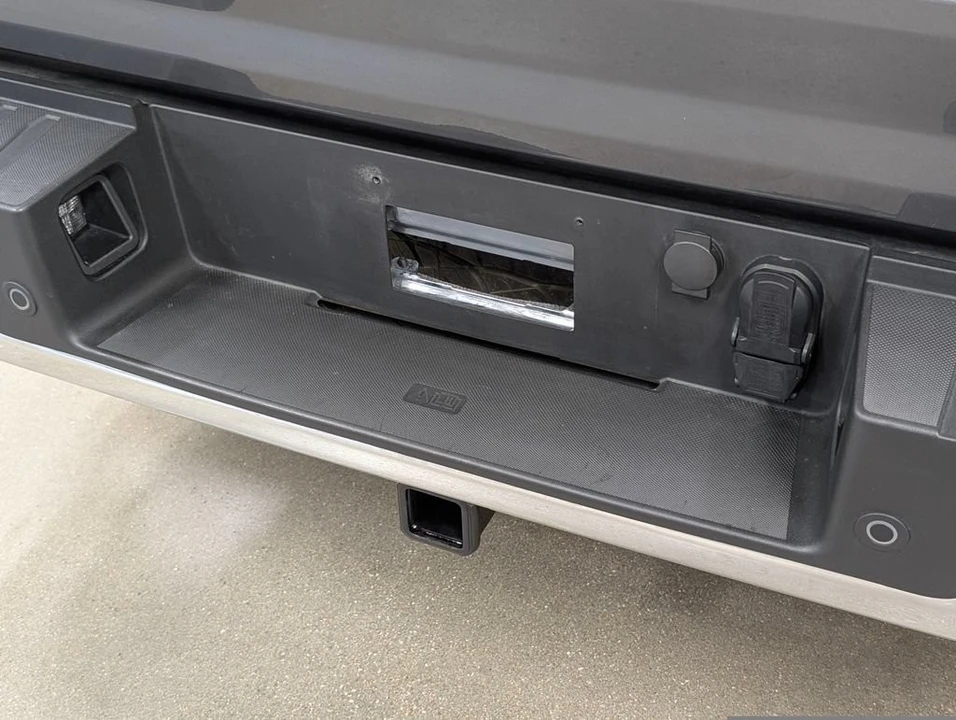 2025 Ford F-150 14th Gen - Image 24 of 31