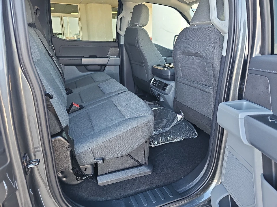 2025 Ford F-150 14th Gen - Image 9 of 21