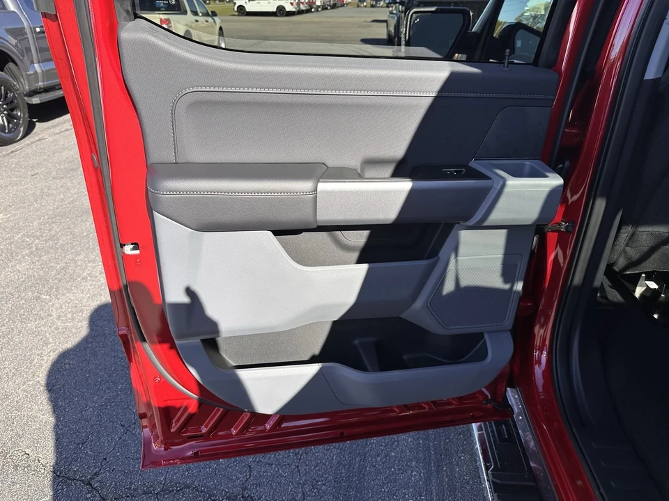 2025 Ford F-150 14th Gen - Image 12 of 21