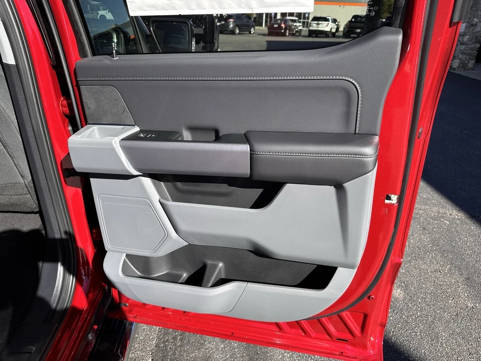 2025 Ford F-150 14th Gen - Image 16 of 21