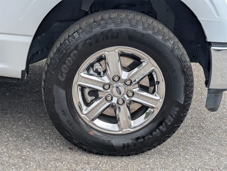 2025 Ford F-150 14th Gen - Image 9 of 12