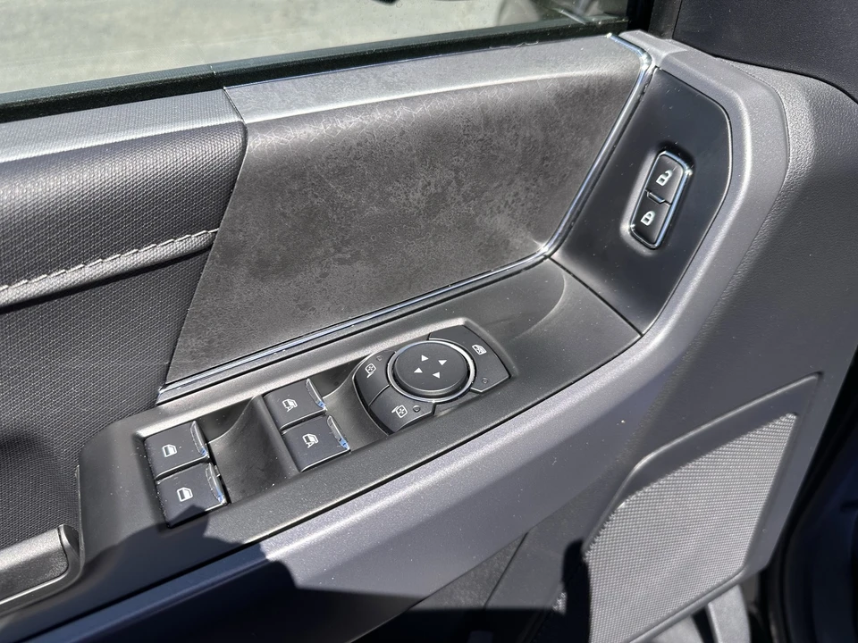 2025 Ford F-150 14th Gen - Image 18 of 31